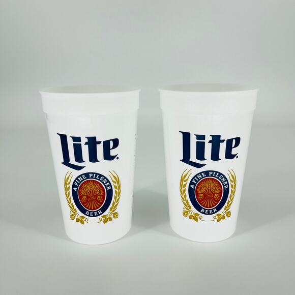 TWO Reusable White Miller Lite Miller Time American Flag Plastic 22 oz Cups NWT - Picture 1 of 10